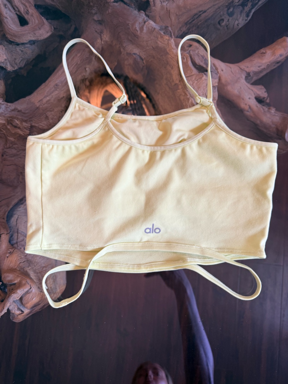 Alo yoga  sports bra sunshine size M